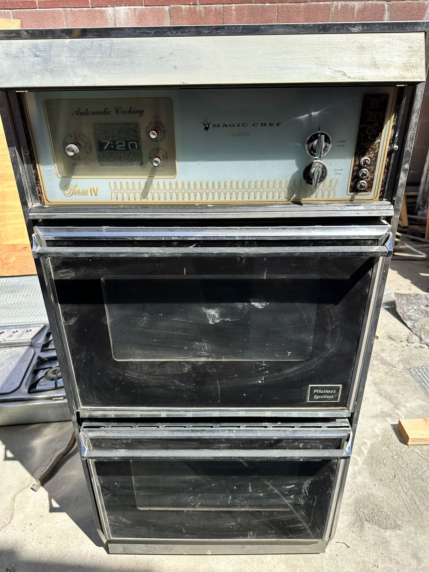 Vintage Magic Chef Series 4 Double Oven