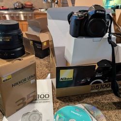 Nikon D610 + 50mm prime lens + Extra - $650 (Issaquah)
‹image 4 of 4›