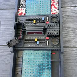 1979 Milton Bradley Electronic Battleship 4750 w Original Box Parts Game Pieces