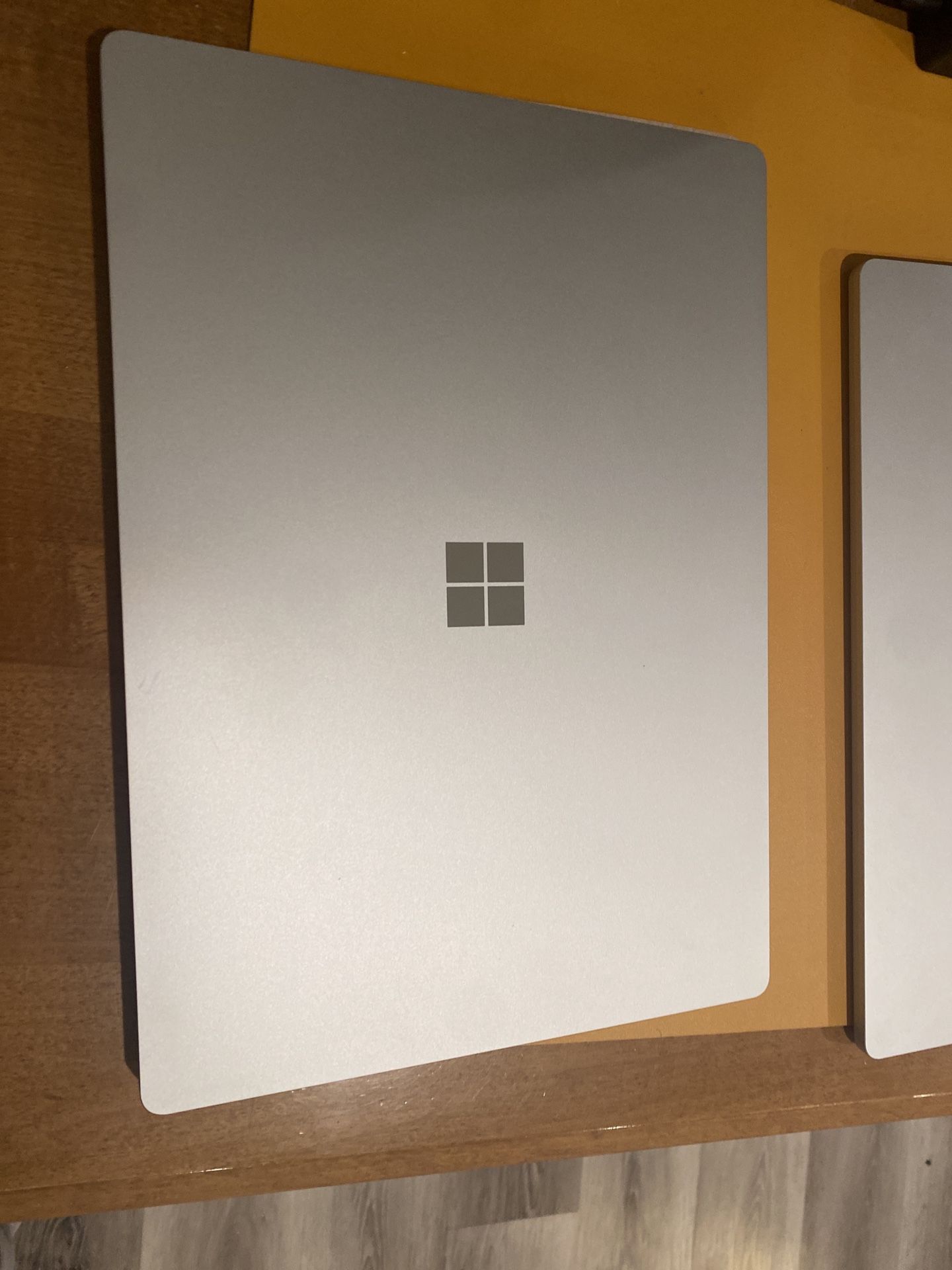 Microsoft Surface Laptop 15”