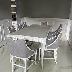 Dining Room Table 