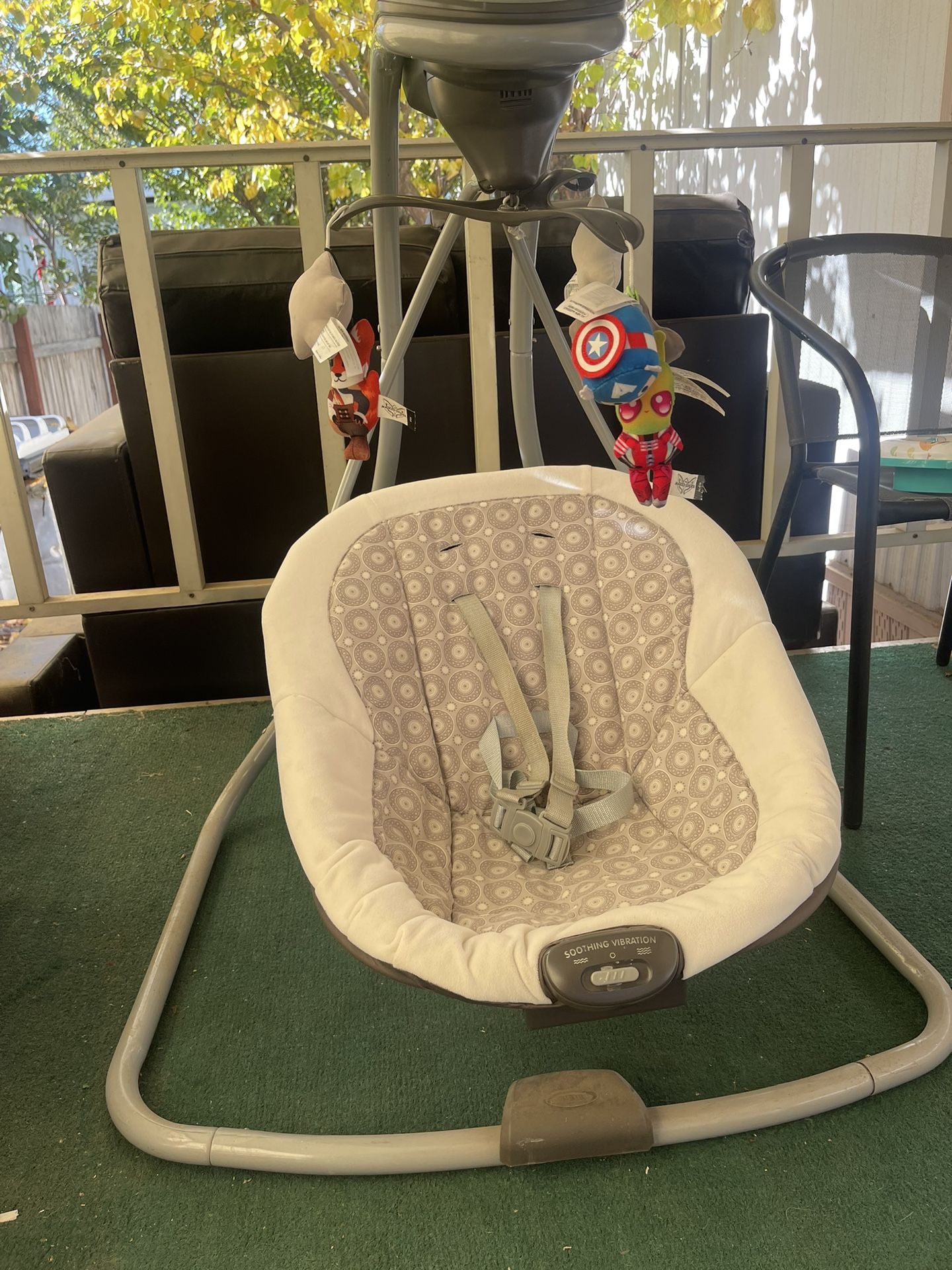 Graco baby swing