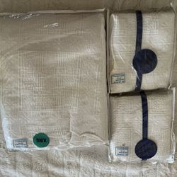 King Bedspread with 2 shams Brand New! $60 for all! 80% Cotton 20% Polyester- PolyCotton.