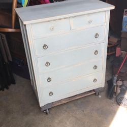 Mid century dresser USA solid wood dovetail