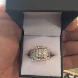 10k White Gold Ring