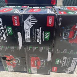 Toro Recycler 21466 22 in. 60 V Battery Self-Propelled Lawn Mower Kit (Battery & Charger)