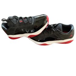 Jordan 11 Low CMFT Bred size 10.5