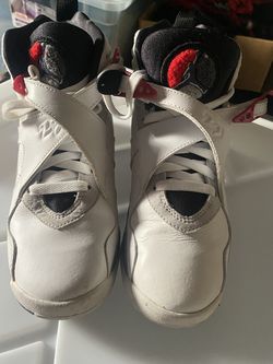 Jordan’s size 5.5 Y