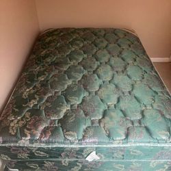 Green Floral Full Size Mattress And Box Spring Set With Metal Stand 