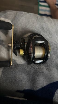 Baitcasting Fishing Reel with Line