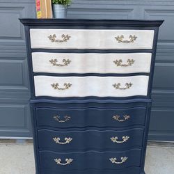 Vintage Gorgeous Newly Refinished French Provincial Tallboy Dresser / Chest of Drawers