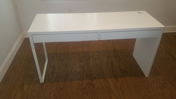 Like New Desk With Stool 120 For Sale In Philadelphia Pa Offerup