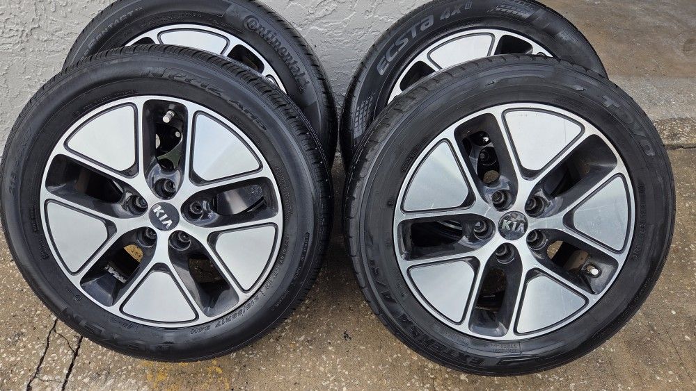 215 55 17 KIA OPTIMA RIMS AND TIRES