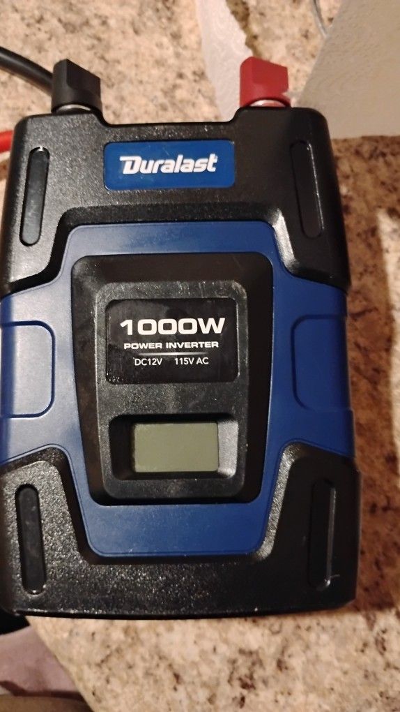 1000 W Duralast Inverter