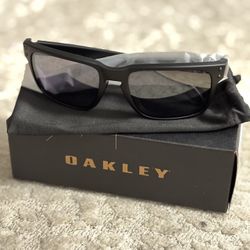 Youth Oakley Glasses