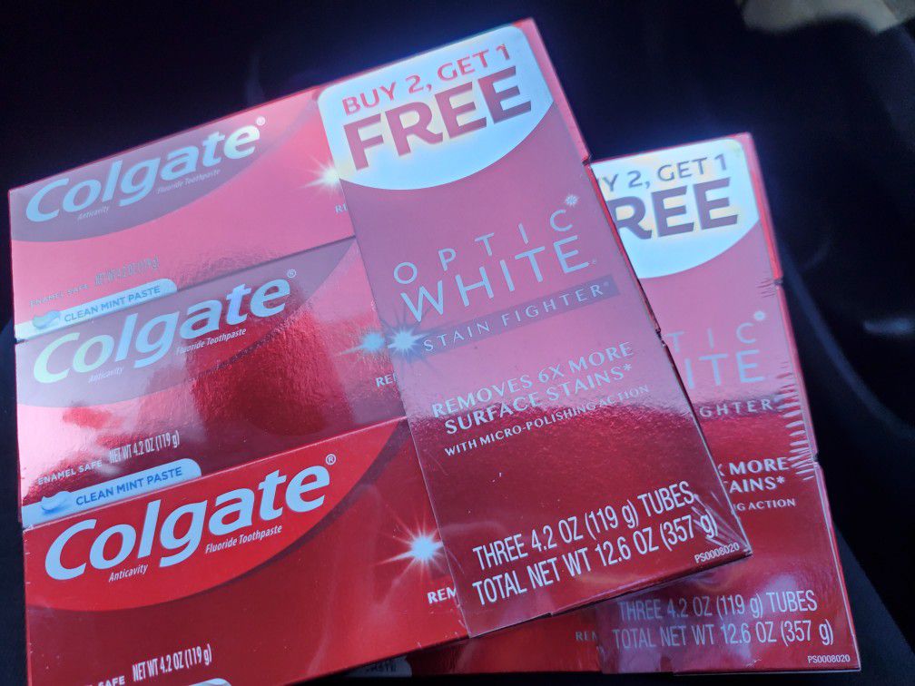 Colgate Optic White 3pack (4- 3packs Left)