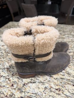 Women’s UG Blarye II size 9.5