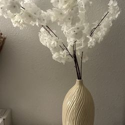 Cherry Blossom Flower W Ceramic Ivory Color Vase 
