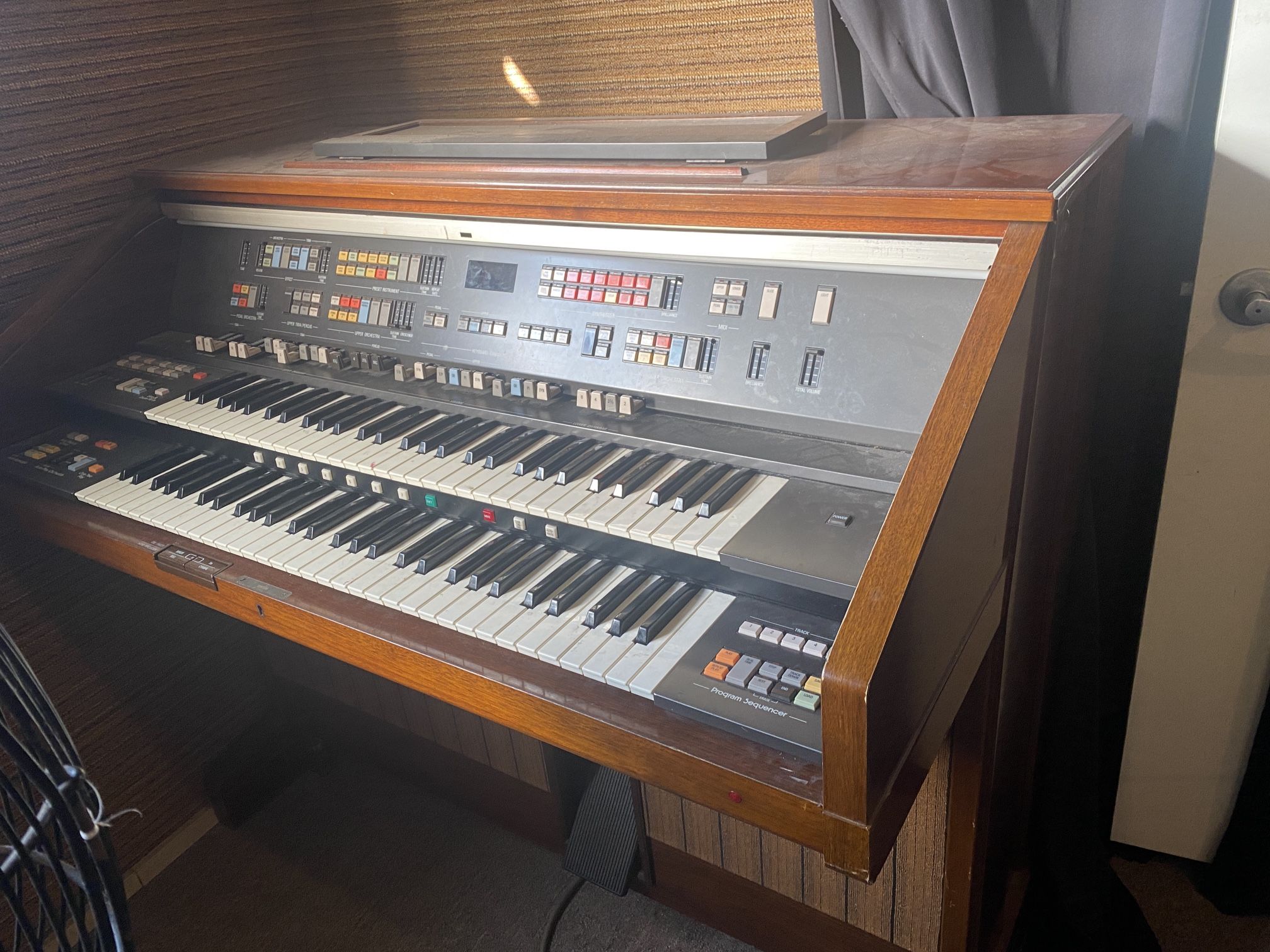 Church Organ - FREE