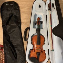 Child’s Violin With Case 3/4 