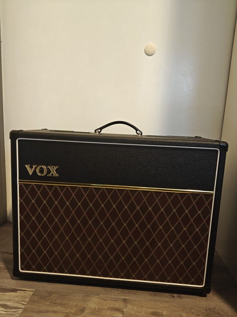 TRADES - Vox AC30 S1