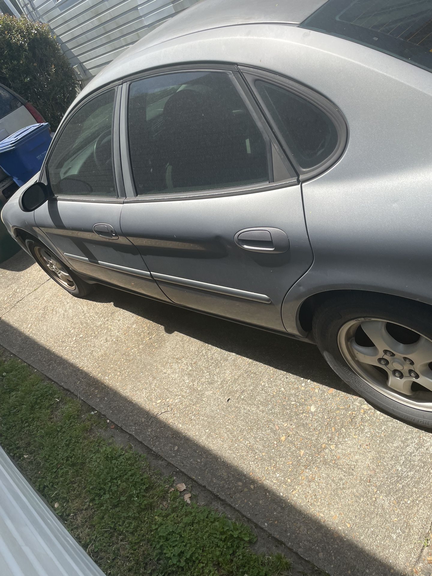 2006 Ford Taurus