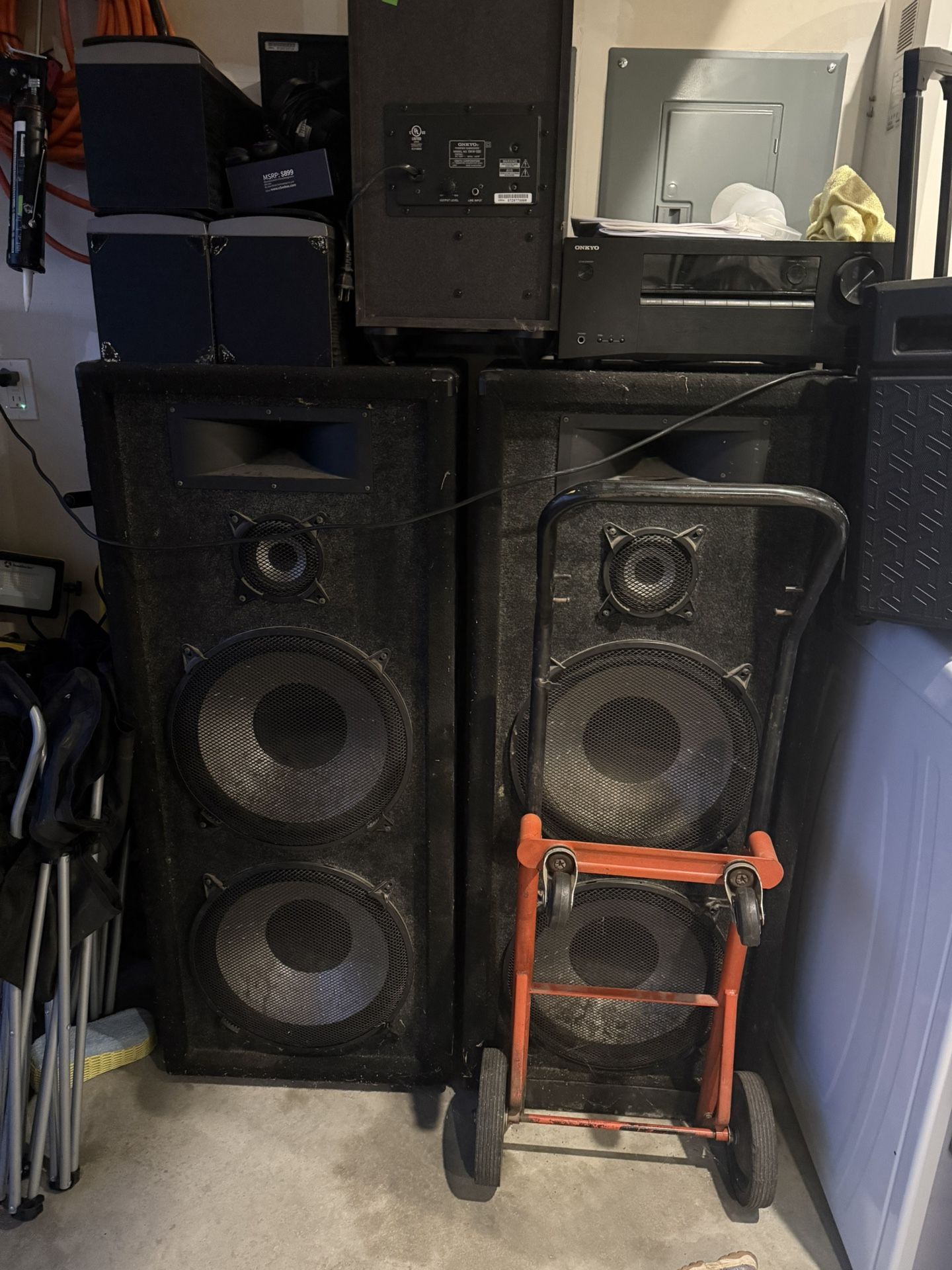 Reciver And 4 12inc Speakers