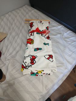 Hello Kitty Blanket