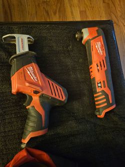 Milwaukee M12 hackzall. Milwaukee M12 multitool.