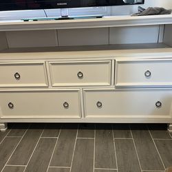 White wood dresser or tv stand.