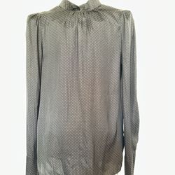 Black blouse Good condition, . Super cute! Size: 2 