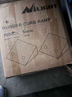 Rubber curb ramp