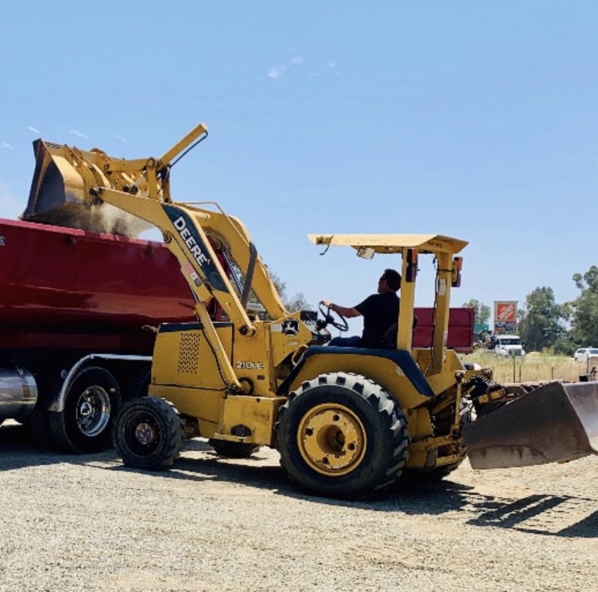 2006 John Deere 210LE Tractor