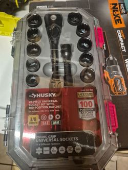 Husky 3/8 universal socket set