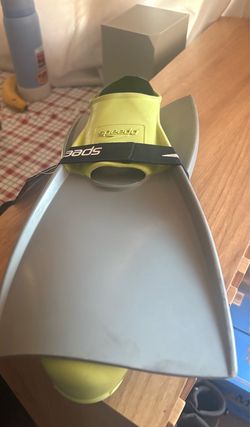 Speedo  Swim Training Fins Rubber Long Blade