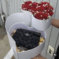VALENTINES DAY- Roses Boxes and Berries 