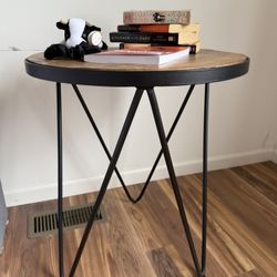 Accent Table 