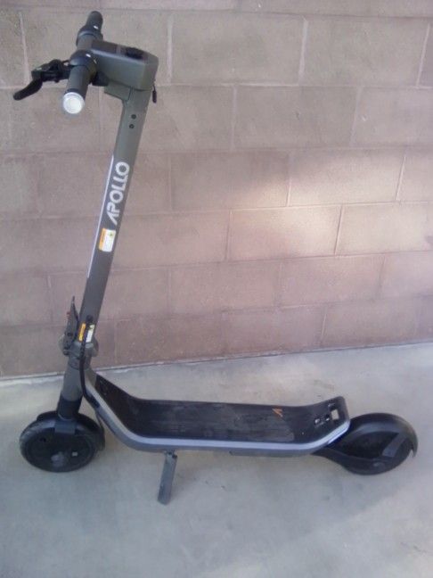 2024 Apollo Go Scooter(New)$400