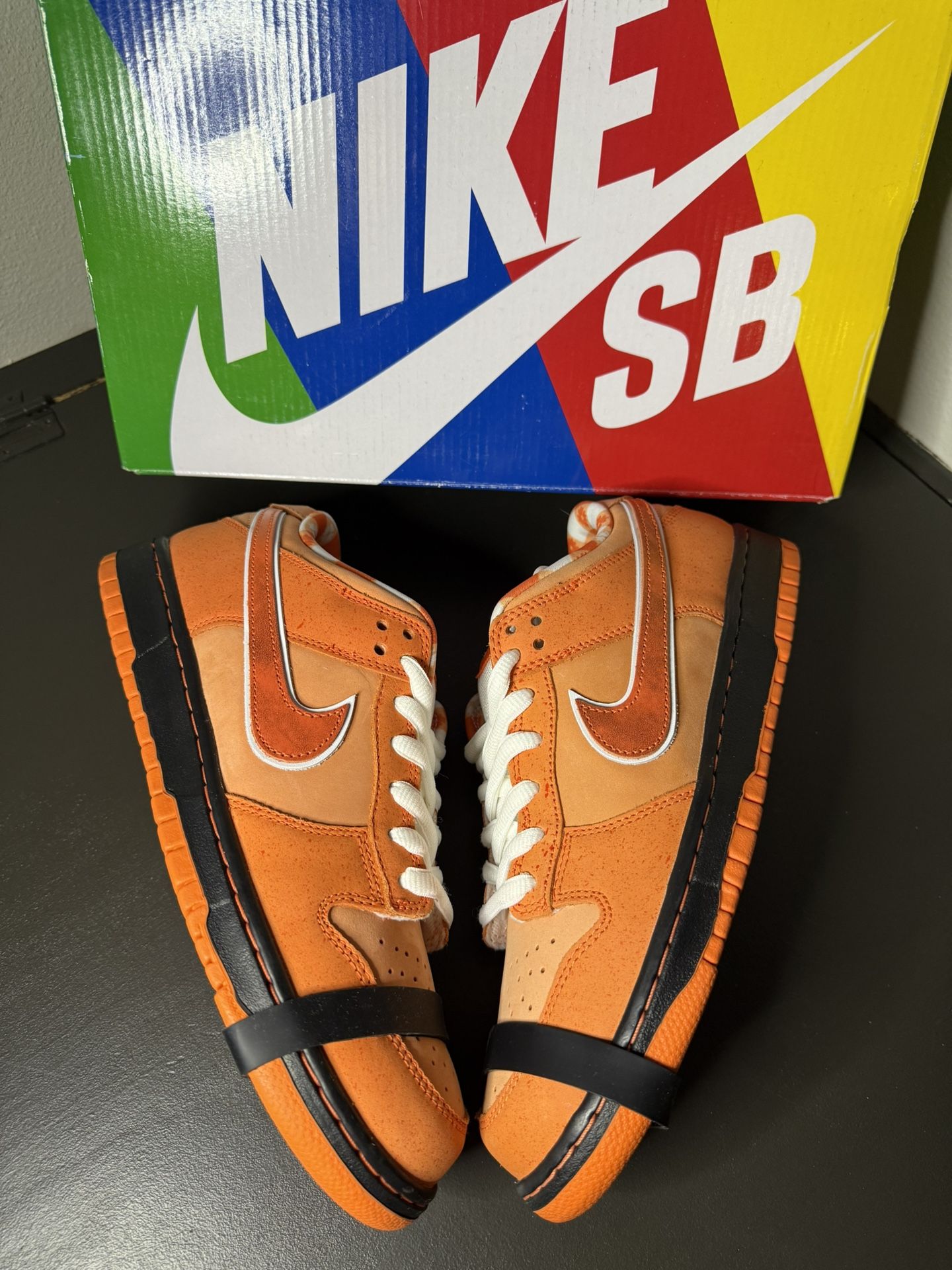 Nike SB Dunk Low “Orange Lobster” 