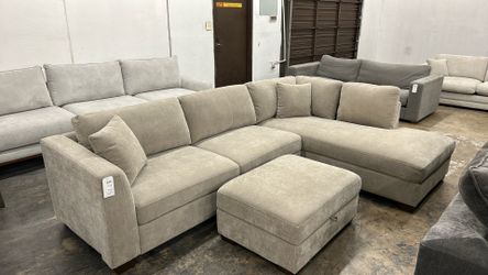 Sectional Sofa - Delivery/Financing Available