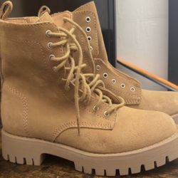 STEVE MADDEN BOOTS 