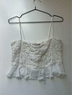 Zara white lace tank with white floral detail