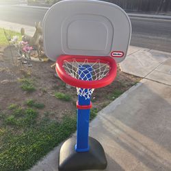 Little Tikes Adjustable basketball hoop!