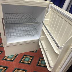 Kenmore (Sears Roebuck) residential freezer - Works Great!