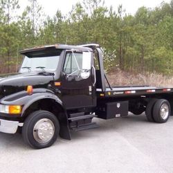 98 INTERNATIONAL TOW TRUCK FLATBED
