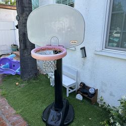 Basketball Hoop 