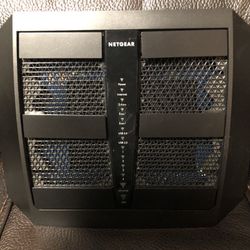 NETGEAR NIGHTHAWK X6S Tri-band Router