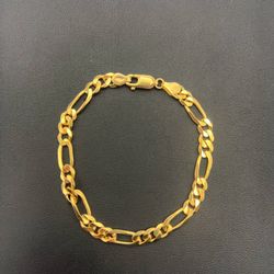 18k solid yellow gold Figaro link 8.25” bracelet 6 mm 13.2 grams