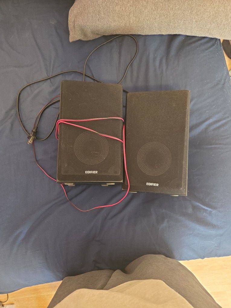 Speaker Set
