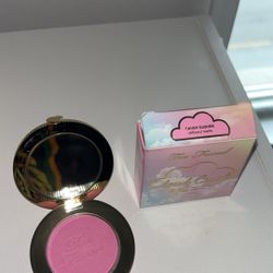 too faced blush